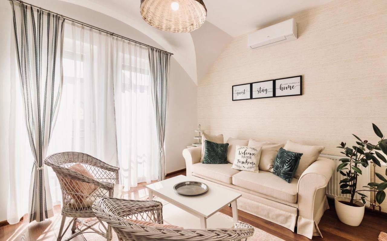 Monarchia Cottage Apartman Mosonmagyarovar Luaran gambar